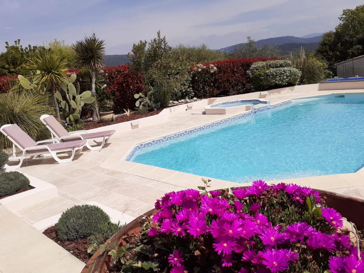 Gite Provencal Independant Avec Piscine Chauffee : Le Suy Bien Flayosc Eksteriør billede